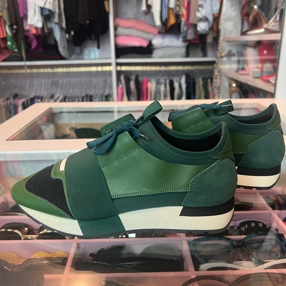 Balenciaga suede sneakers, shades of green, size 37 - Picture 5 of 9
